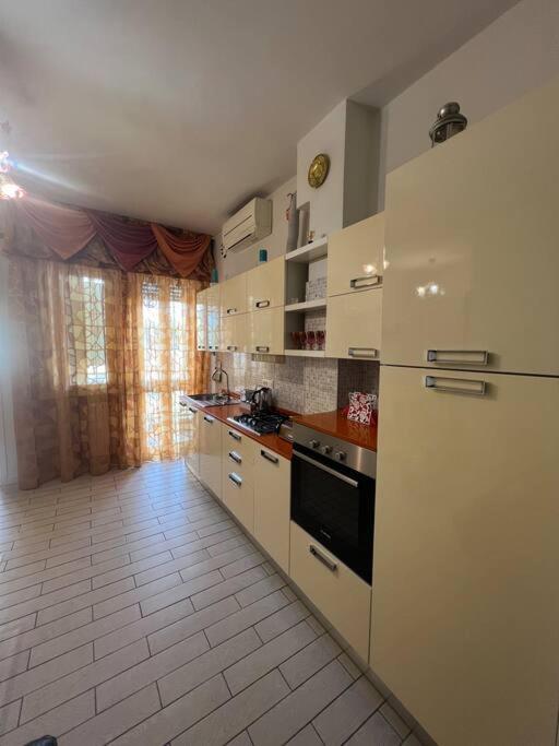 Casa Al Mare Valentina Lägenhet Viareggio Exteriör bild