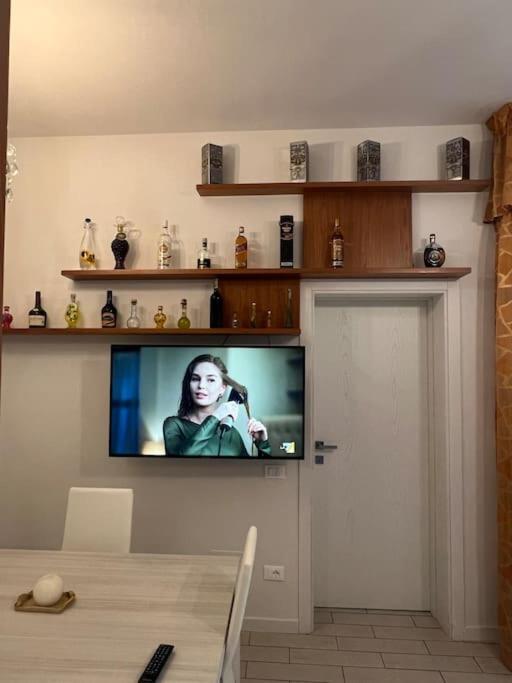 Casa Al Mare Valentina Lägenhet Viareggio Exteriör bild
