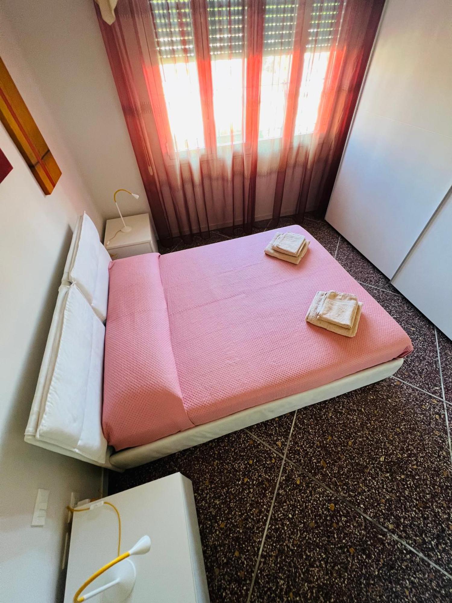 Casa Al Mare Valentina Lägenhet Viareggio Exteriör bild