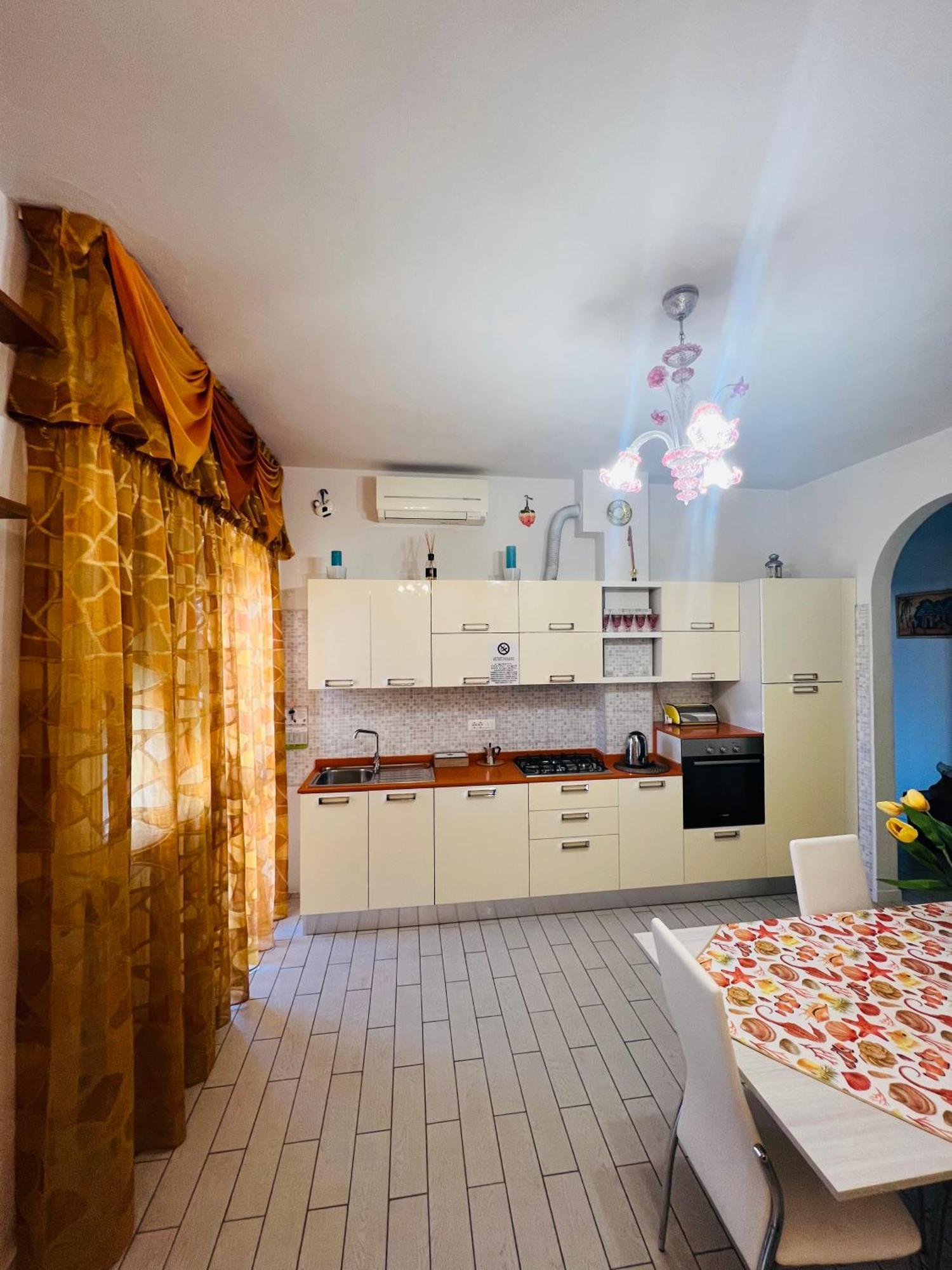 Casa Al Mare Valentina Lägenhet Viareggio Exteriör bild